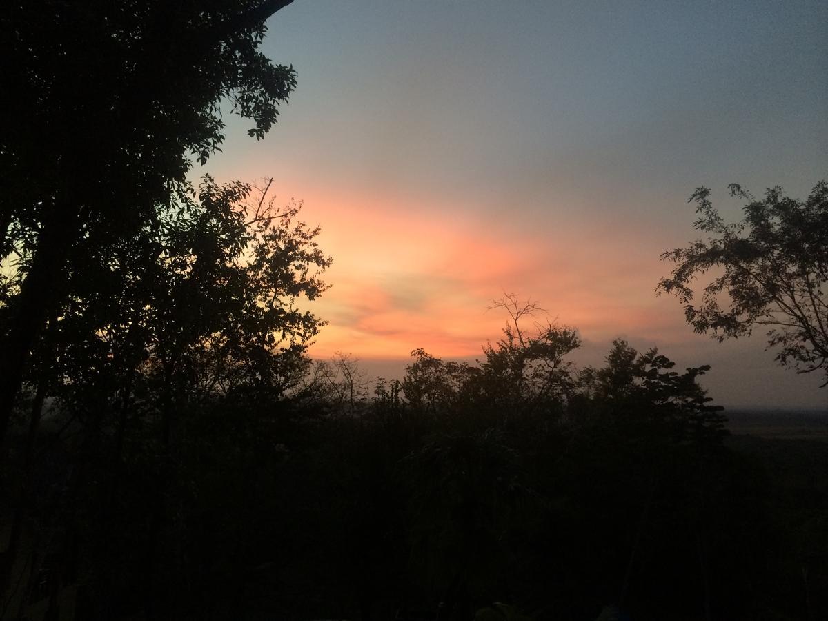 Amber Sunset Jungle Resort San Ignacio Exterior photo